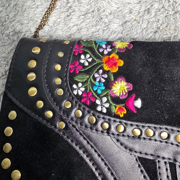 Earthbound Trading Fringe Crossbody Bag Black Leather Embroidered Flower Studded - Picture 4 of 11